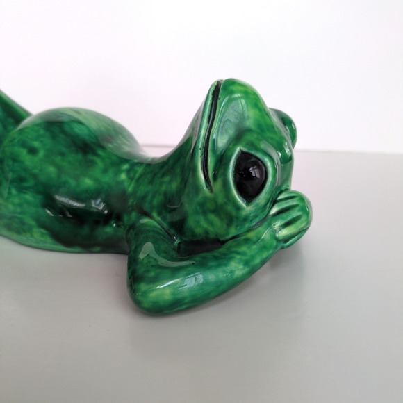 Vtg Arnel's Ceramic Laying Down Lounging Frog Figurine Green Glaze Retro 13" - Picture 6 of 10